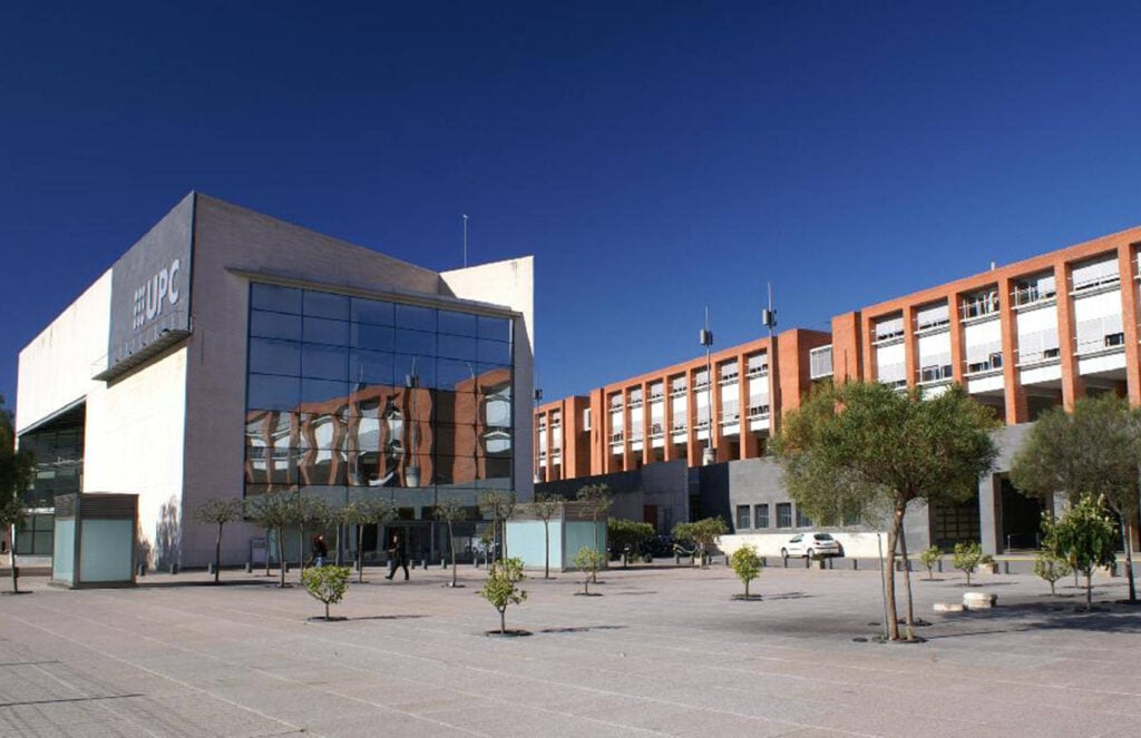 دانشگاه پلی‌تکنیک کاتالونیا · بارسلون تک